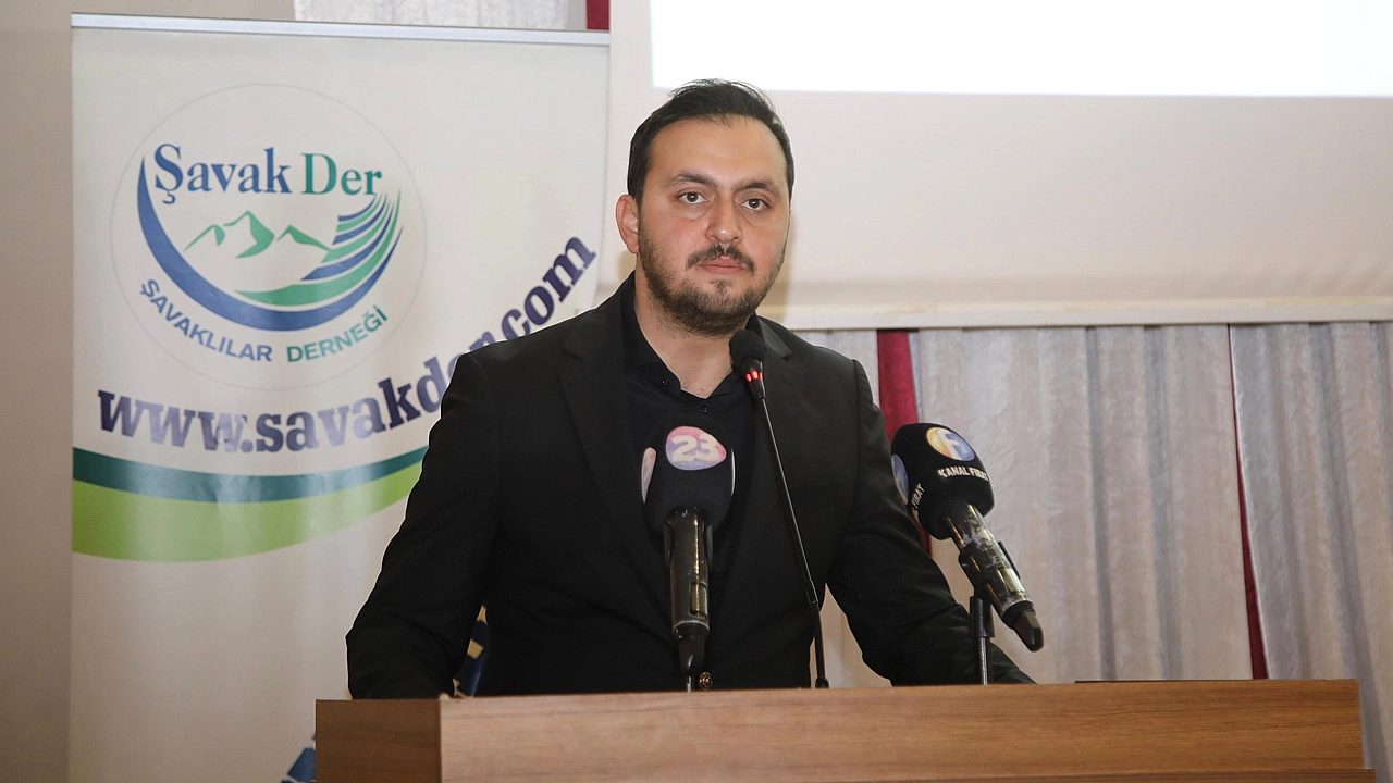 Ak Parti İl Başkanı Sencer Selmanoğlu ve Belediye Başkanı Şahin Şerifoğulları Şavaklılar ile bir araya geldi