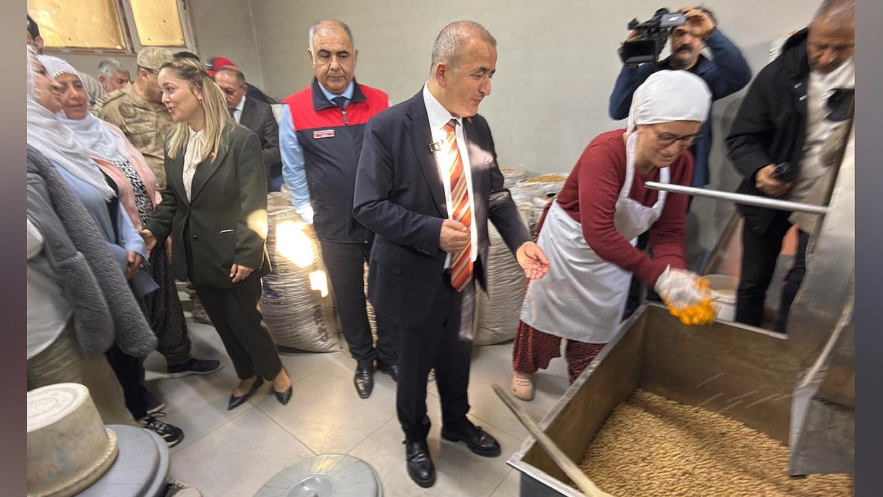 Vali Hatipoğlu: 'Devletimizin tüm imkanlarıyla kadınlarımızın yanındayız'