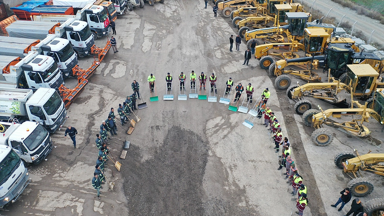 Ekiplerin karla mücadele başarısı