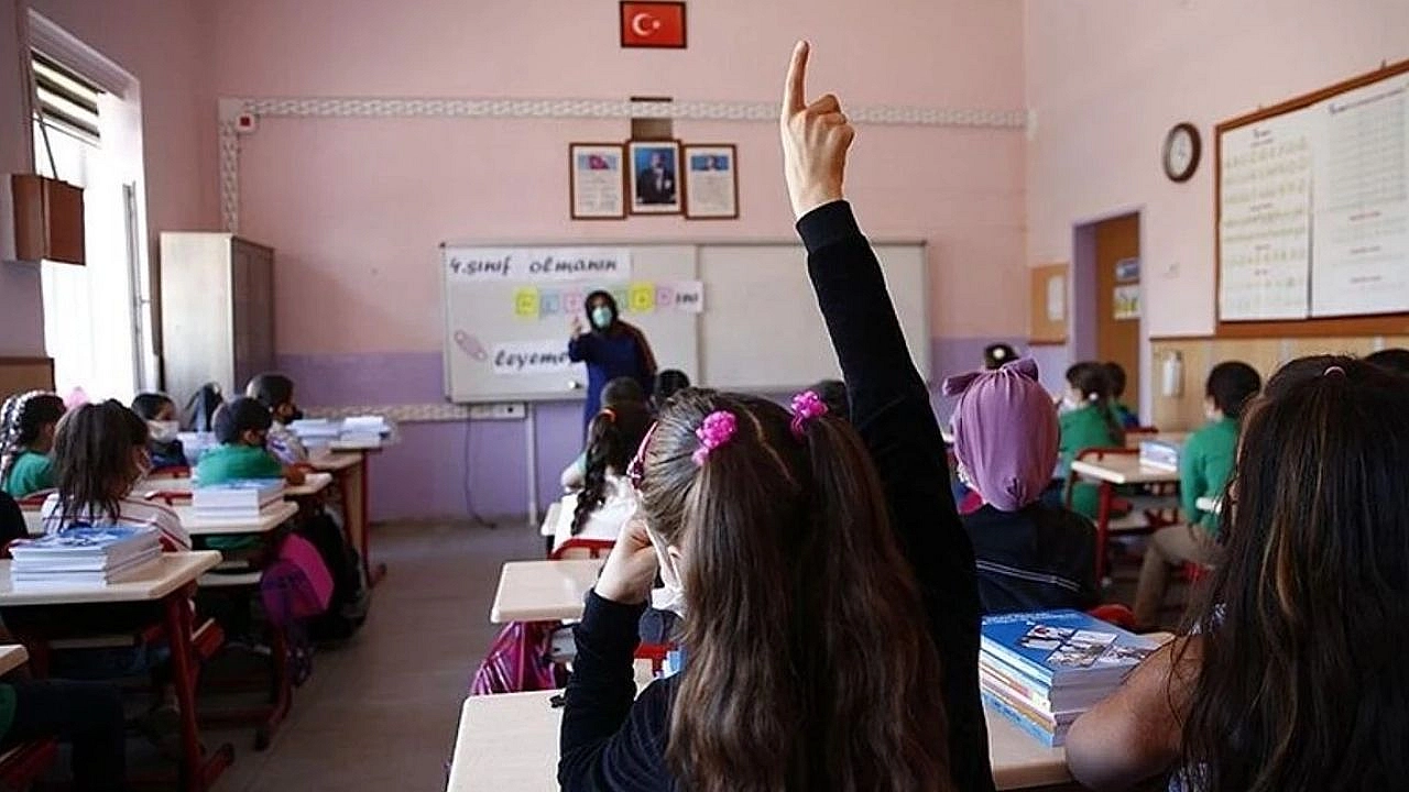 MEB'den öğretmen görevlendirmesinde yeni dönem: bu öğretmenlere sınav görevi verilmeyecek