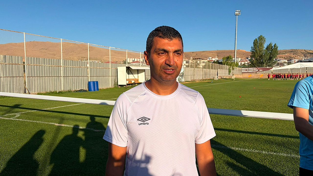 Elazığspor'da sezon öncesi hazırlıklar taraftar desteğiyle sürüyor