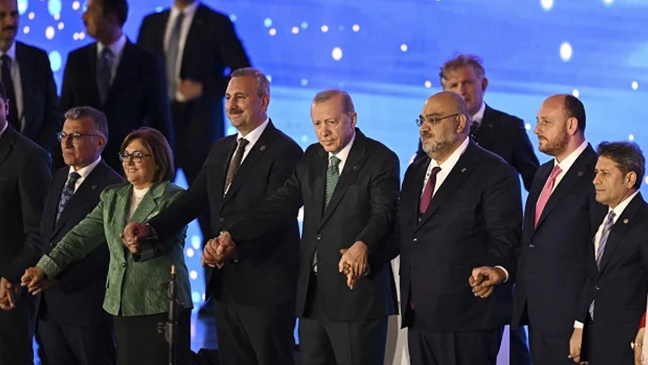 AK Parti'de 25. yıl sürprizi: 3 milletvekili daha katıldı, sayı 280'e çıktı