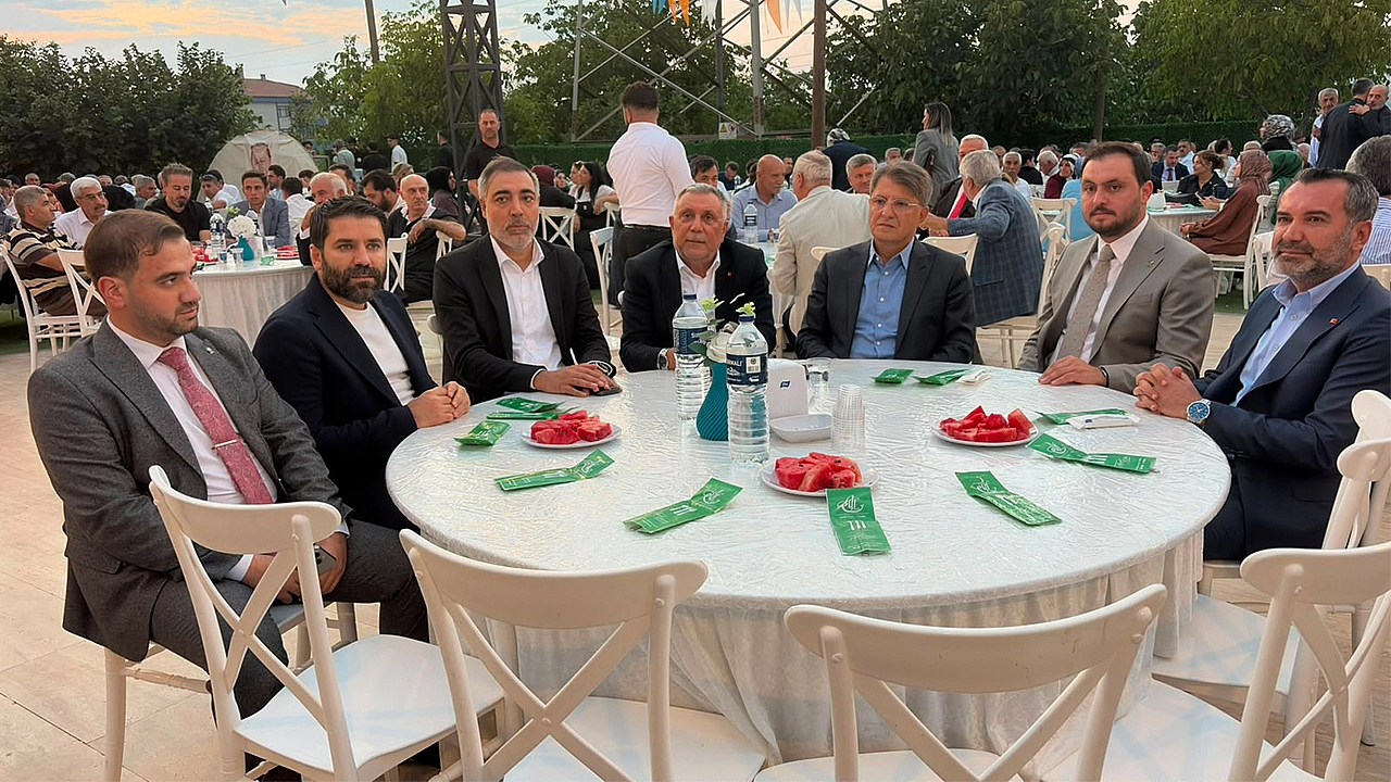 Selmanoğlu: 'Her üyemiz aynı ideale kenetlenmiş yol ve dava arkadaşımızdır'