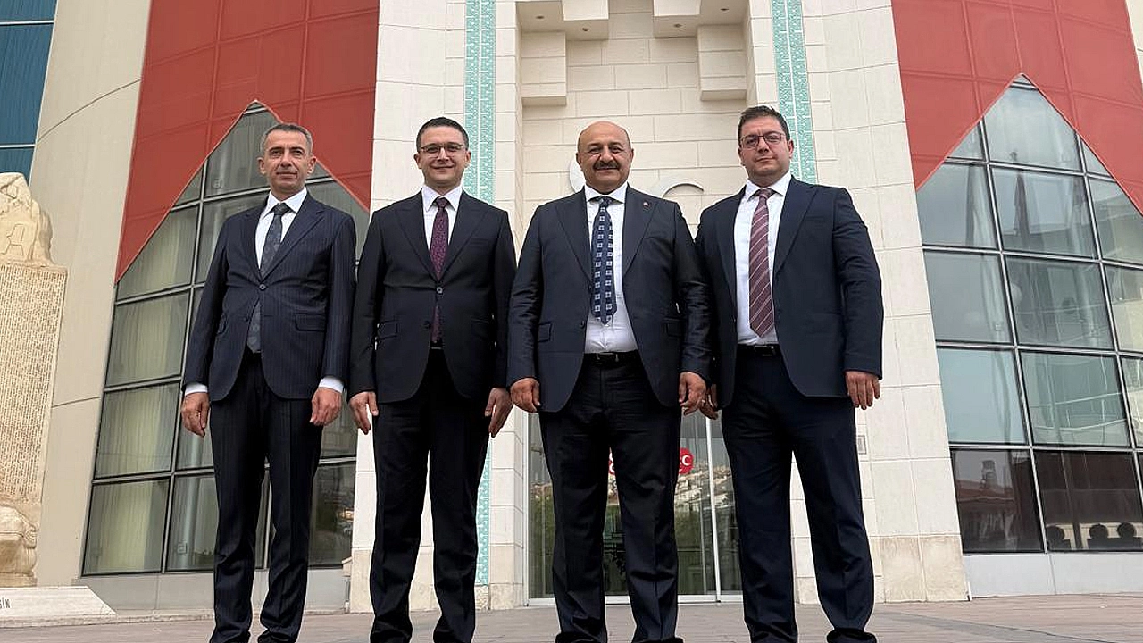 MHP Elazığ Teşkilatı, Bahçeli'yi ziyaret etti