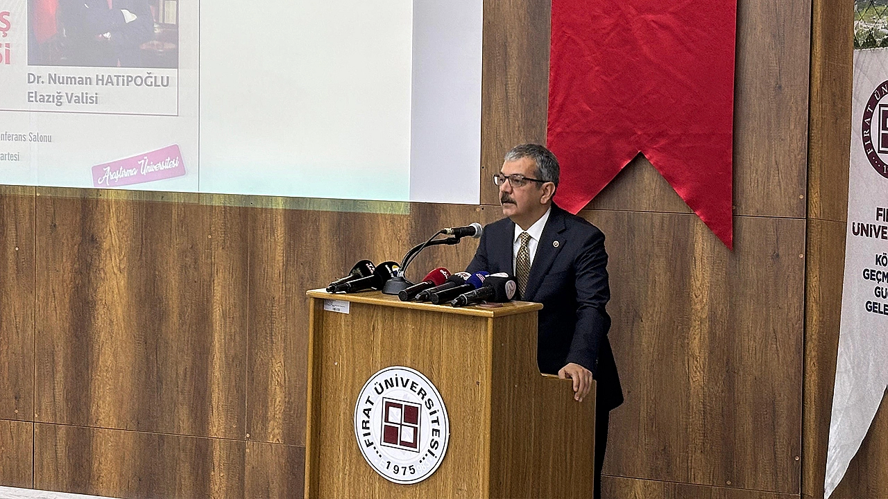 Fırat Üniversitesi'nde yeni akademik yıl 'terörsüz Türkiye' mesajıyla başladı