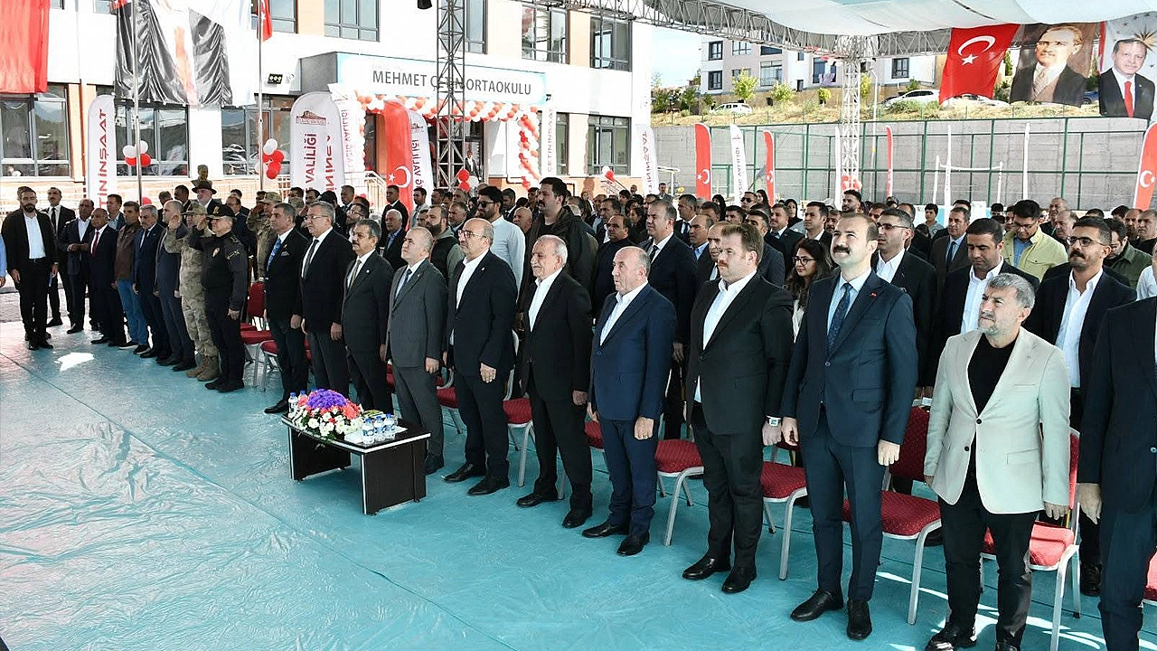 İş insanı Mehmet Çetin'den eğitime okul katkısı