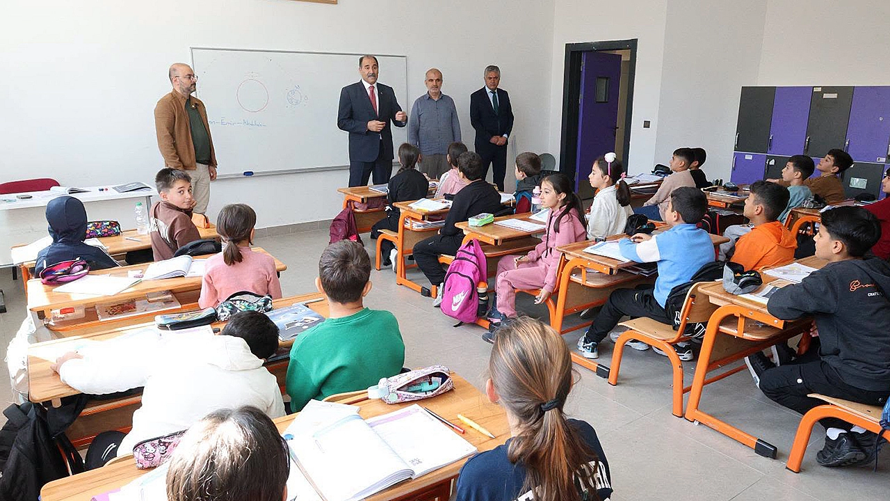 Eğitim kalitesini artırmak için yoğun mesai