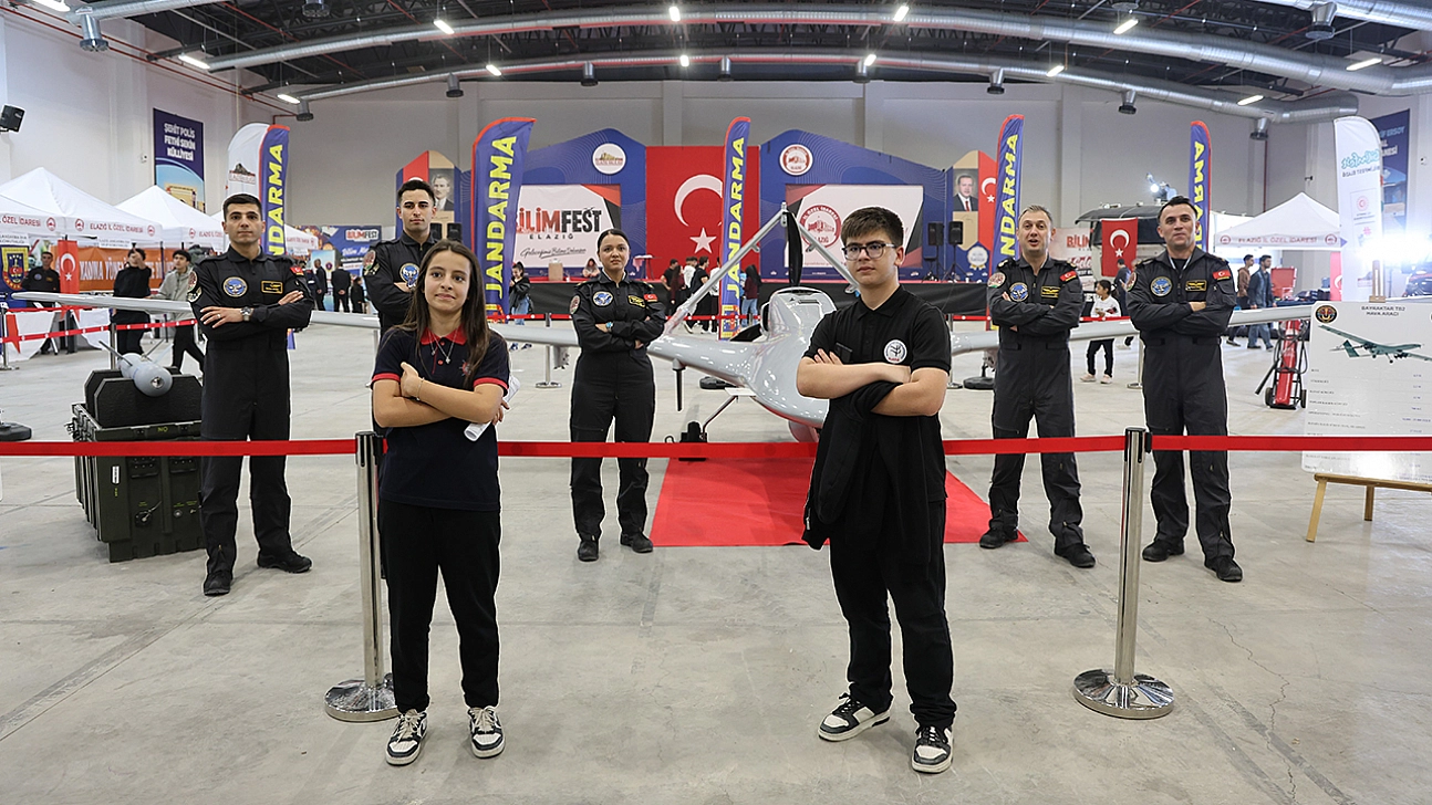 Elazığ'da  BilimFest'te Bayraktar TB2 heyecanı