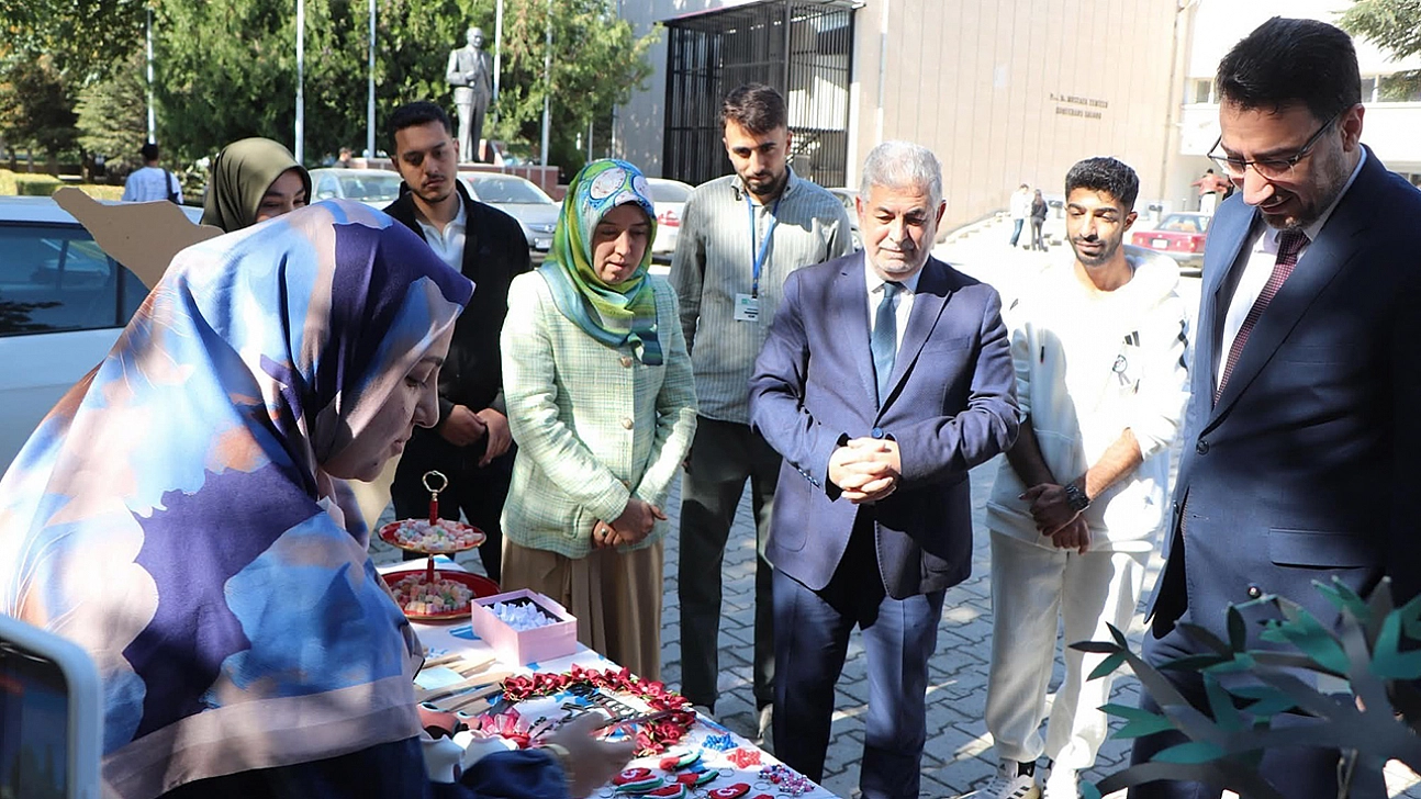 Üniversite öğrencilerinden Filistin için yardım kampanyası