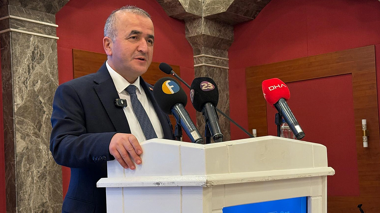 Vali Hatipoğlu: 'Sorunun çözüm kaynağı biz isek o sorunu yok sayın'