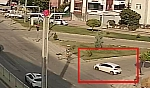 Elazığ'da faciadan dönüldü: El freni çekilmeyen araç tarlaya uçtu