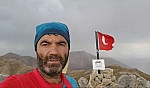 Elazığ'da zirveye tek başına ulaştı