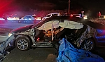 Feci kaza: otomobil bariyere çarptı, 2 ölü 2 yaralı