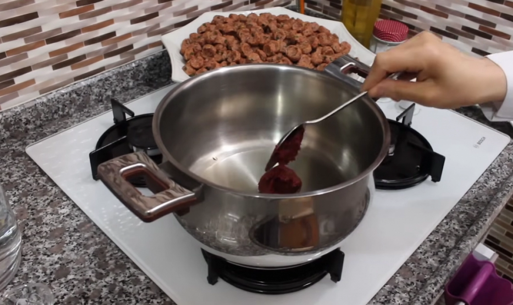 Elazığ'da yöresel yemeğin tadına bakanlar her yerde bahsediyor! Elazığ'ın vazgeçilmez lezzeti…