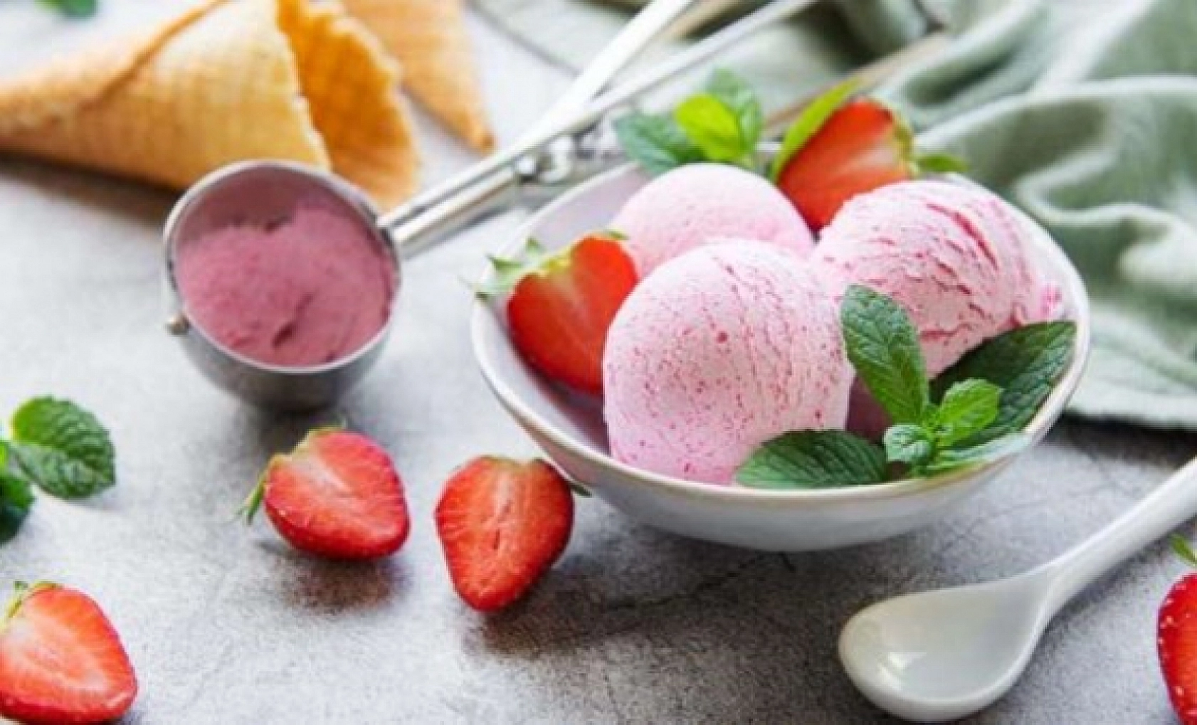 Dondurma yemek de lüks oldu: Kışın ortasında zam yaptılar!