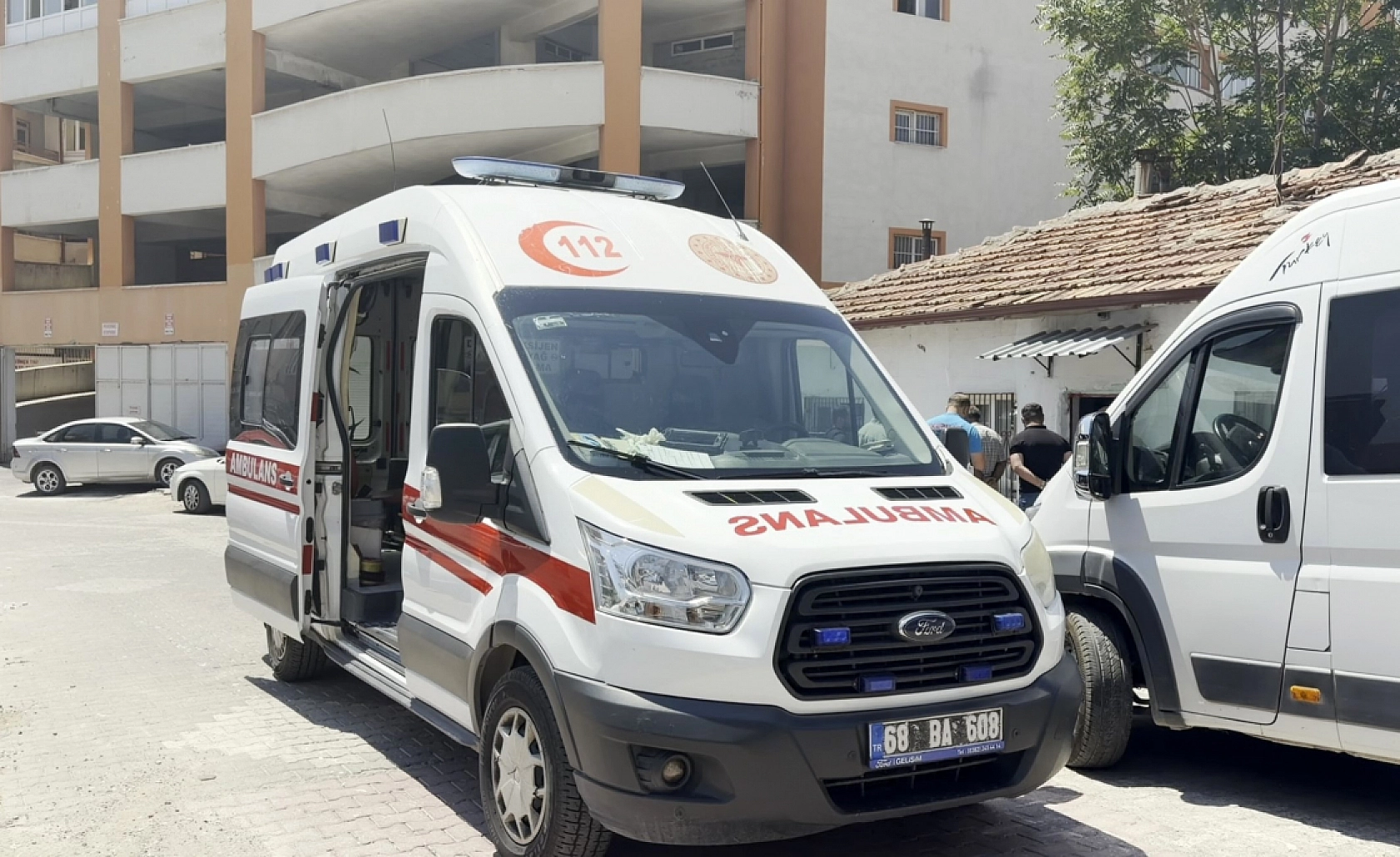 Bir kişi arkadaşı tarafından evinde ölü bulundu