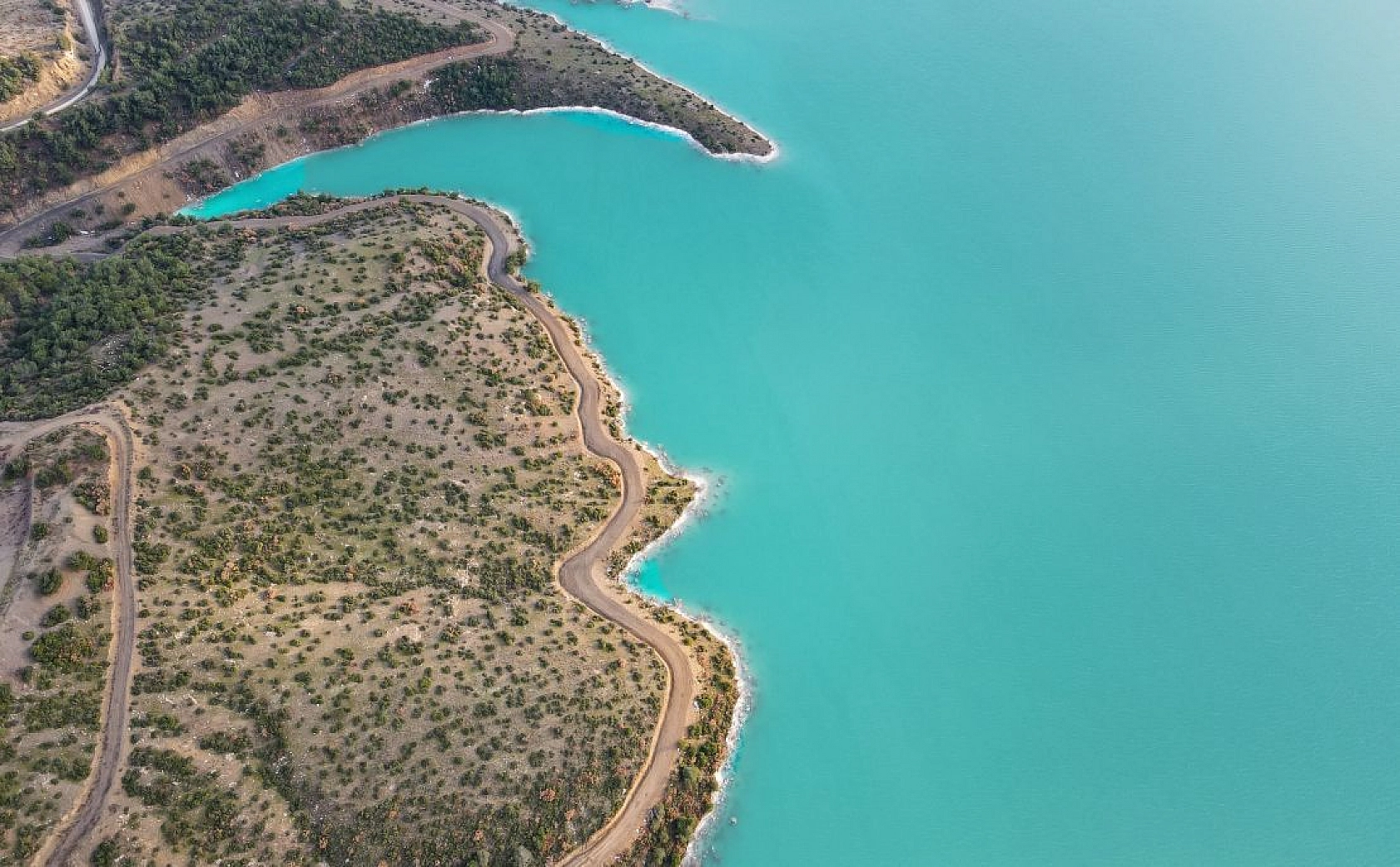 Droncu sınıf öğretmeninin çektiği eşsiz görüntüler hayran bıraktı