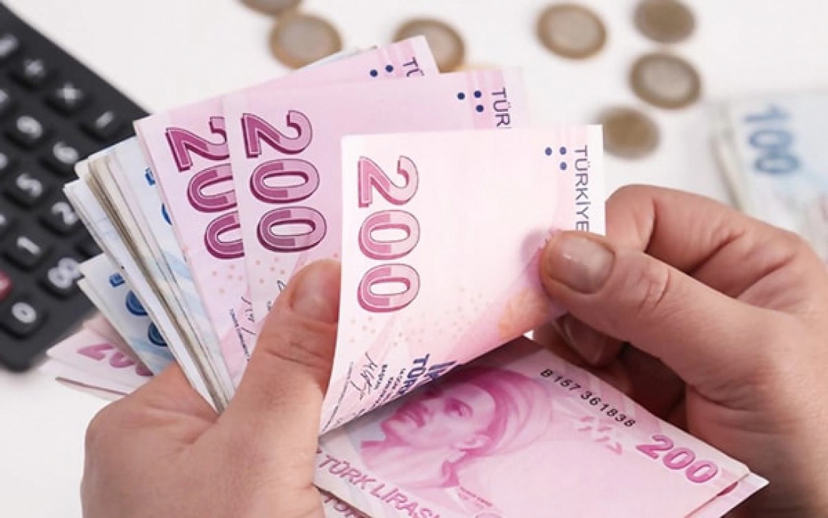 PTT'den 50 bin TL'ye kadar nakit! TC kimlikle giden ödemeyi alıyor