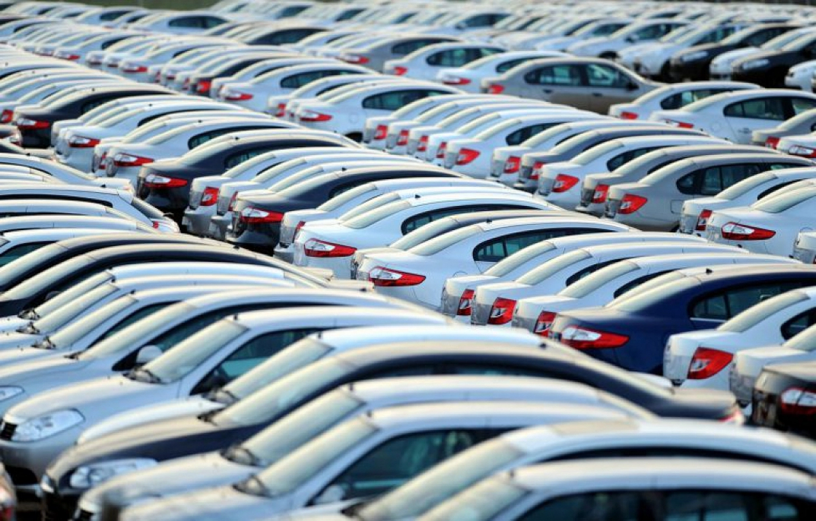 İkinci El Araç Piyasası Çakıldı: 5 Yılın En Düşük Seviyesi