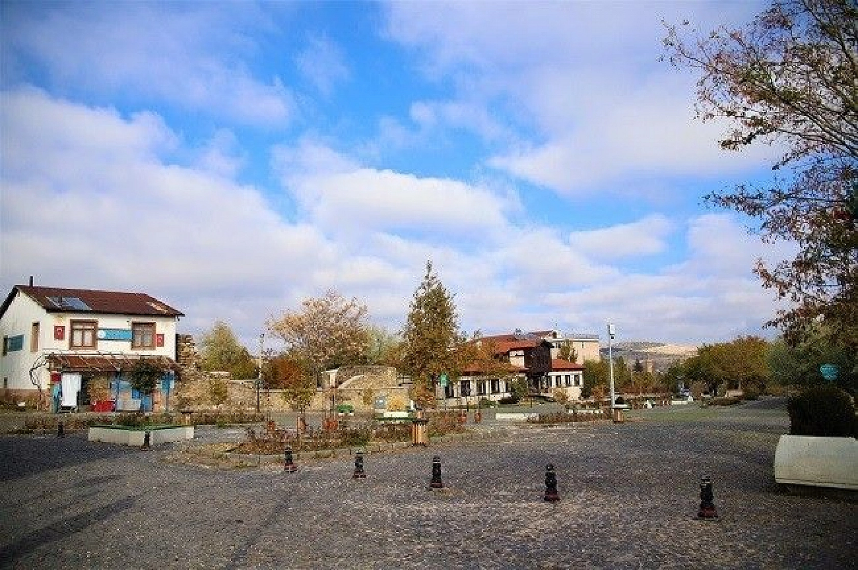 Sessizliğe Bürünen Medeniyetler Beşiği Harput'ta Sonbahar Güzelliği