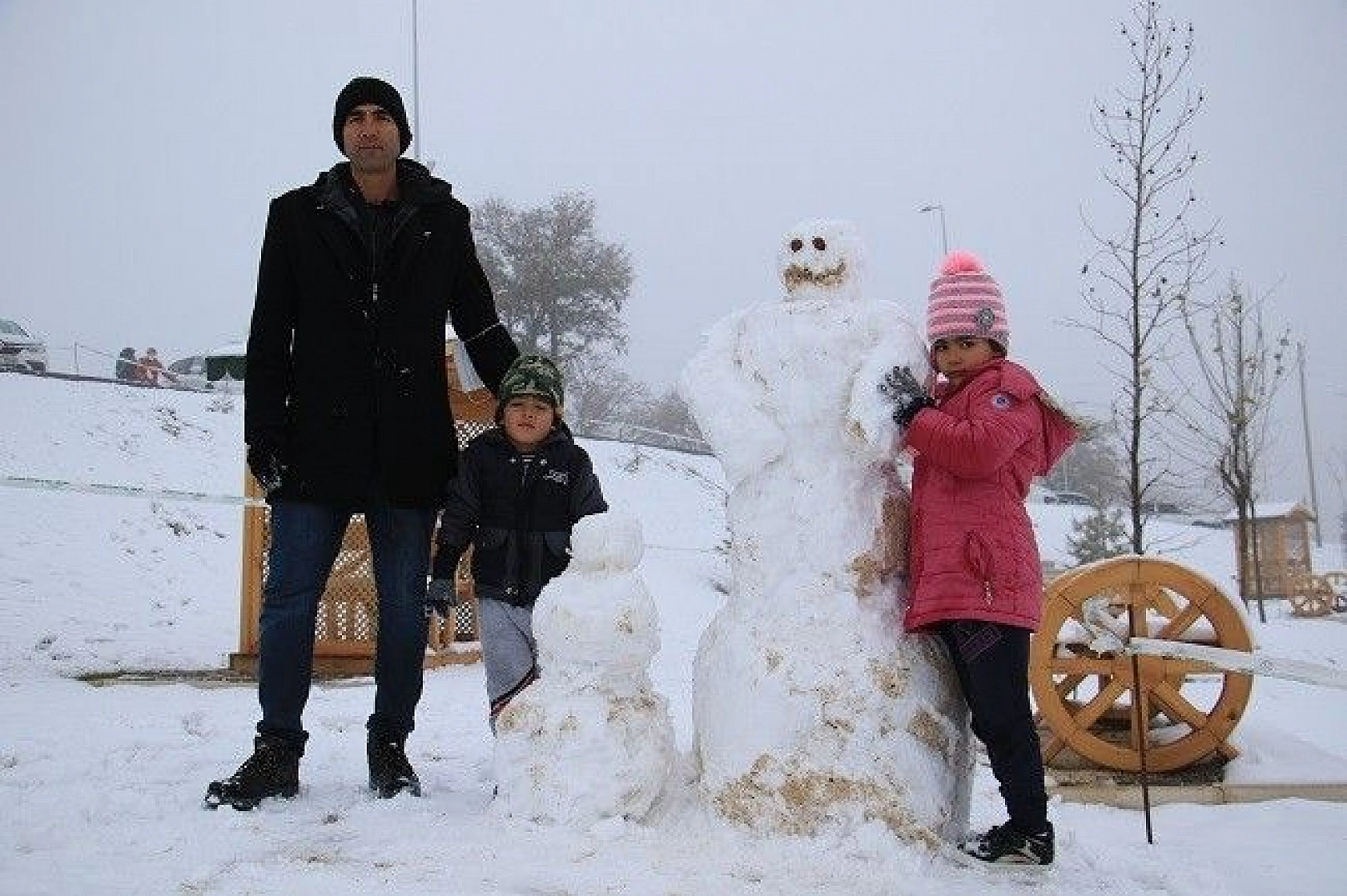 Elazığ'da kar ve sis altındaki tarihin eşsiz manzarası