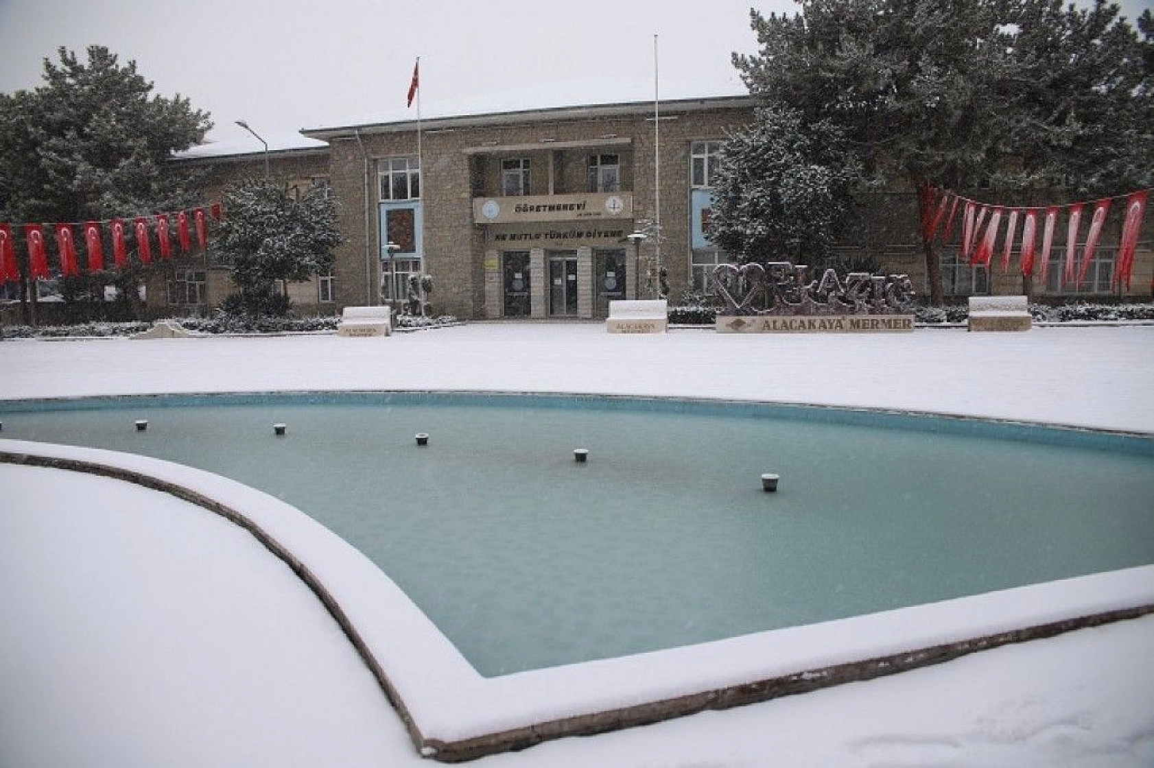 Elazığ'dan kar manzarası