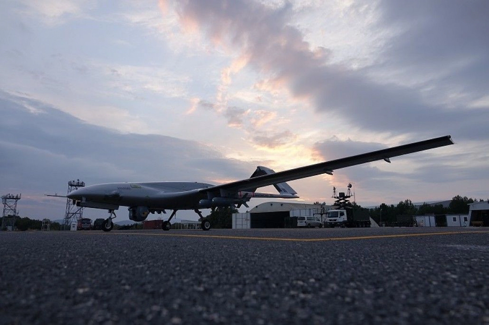 Elazığ depreminde önemli görev üstlenen İHA'ların Göklerde 300 bin saati
