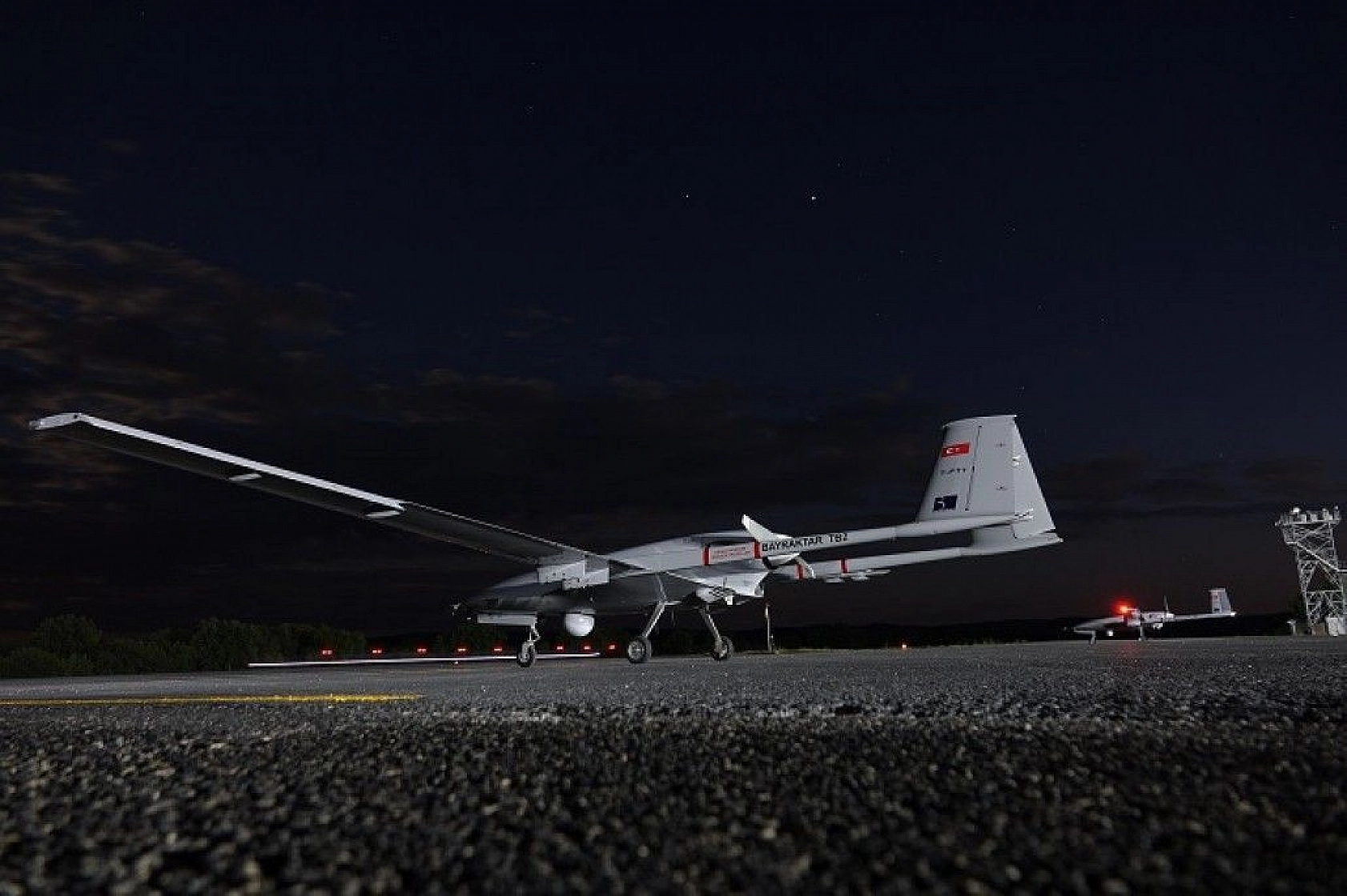 Elazığ depreminde önemli görev üstlenen İHA'ların Göklerde 300 bin saati