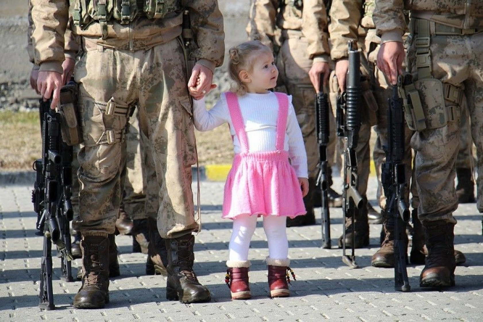 JÖH timleri Elazığ'dan Suriyeye uğurlandı