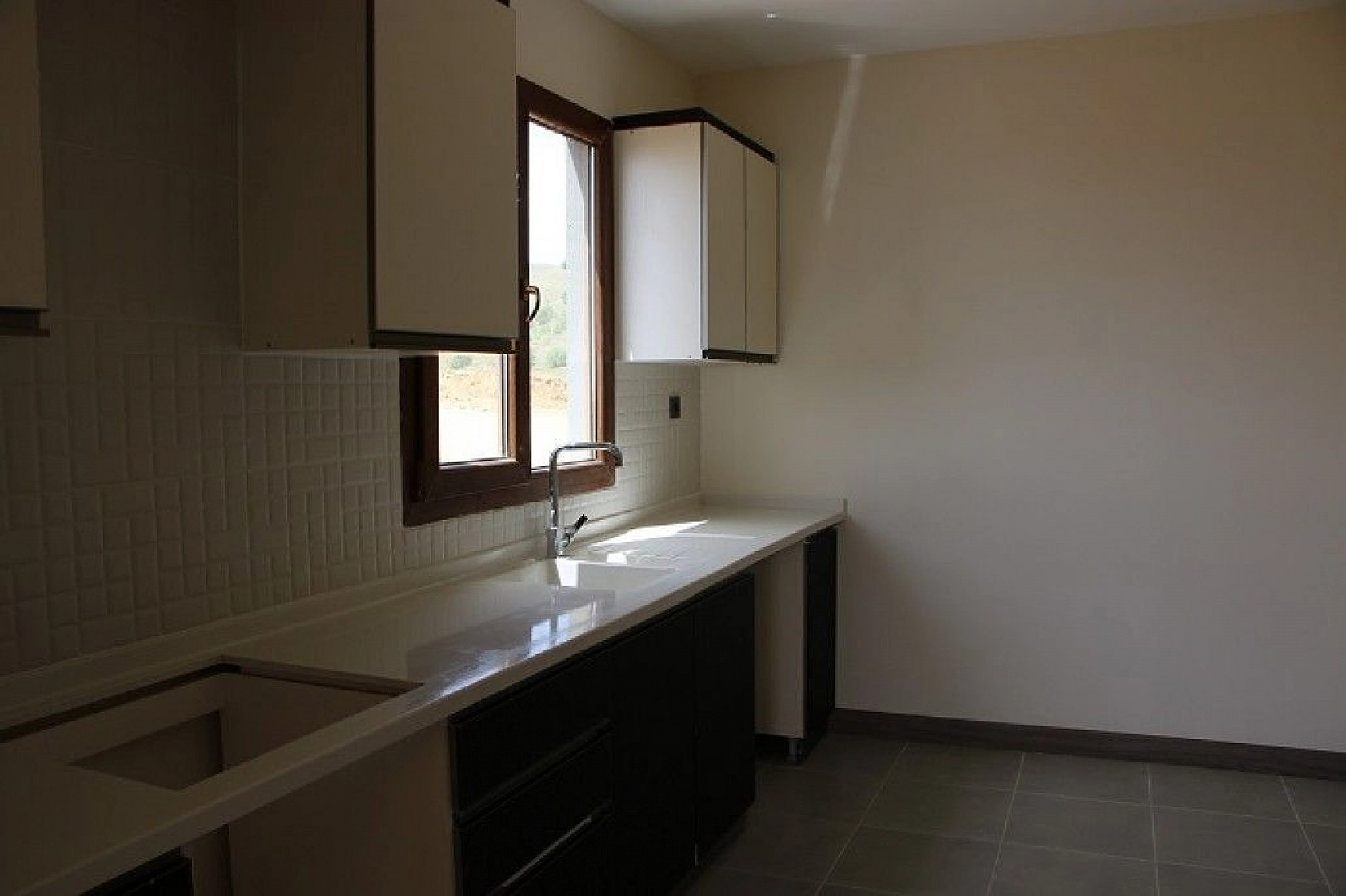 Elazığ'ın 300 köyünde, çelik konutlar yükseliyor