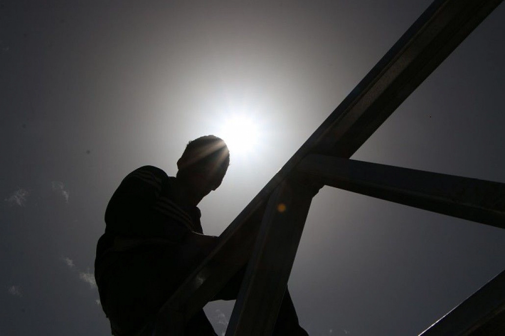 Elazığ'ın 300 köyünde, çelik konutlar yükseliyor