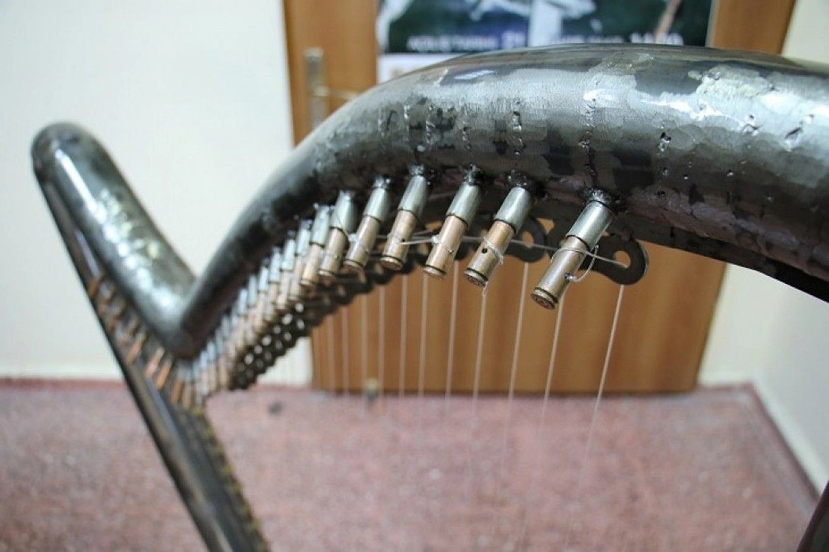 Her atık çöp değil, metali sanata çeviren 'Demir Adam'