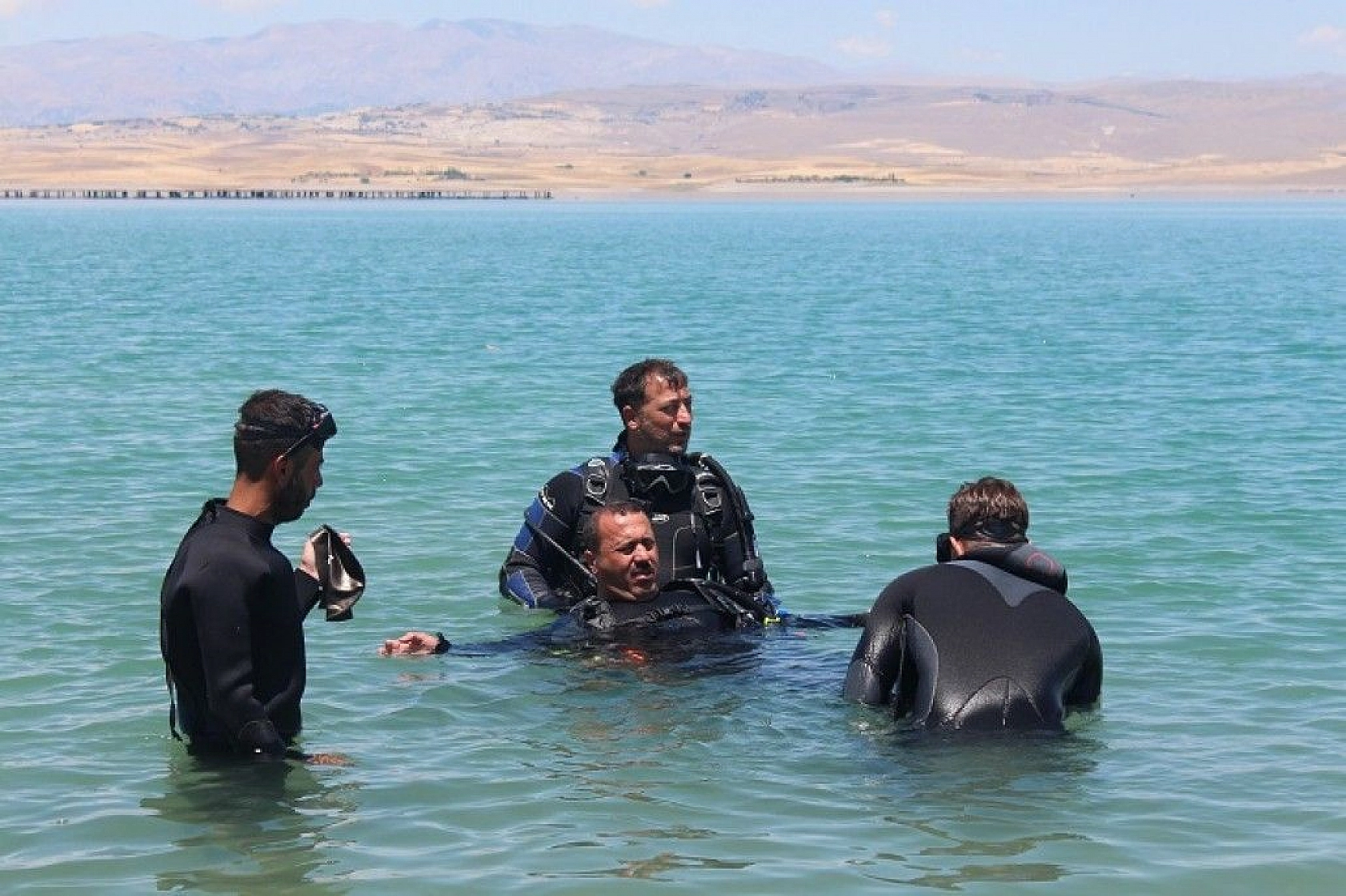 Yarımada konumundaki Elazığ, sualtı flora ve faunasıyla dikkat çekiyor