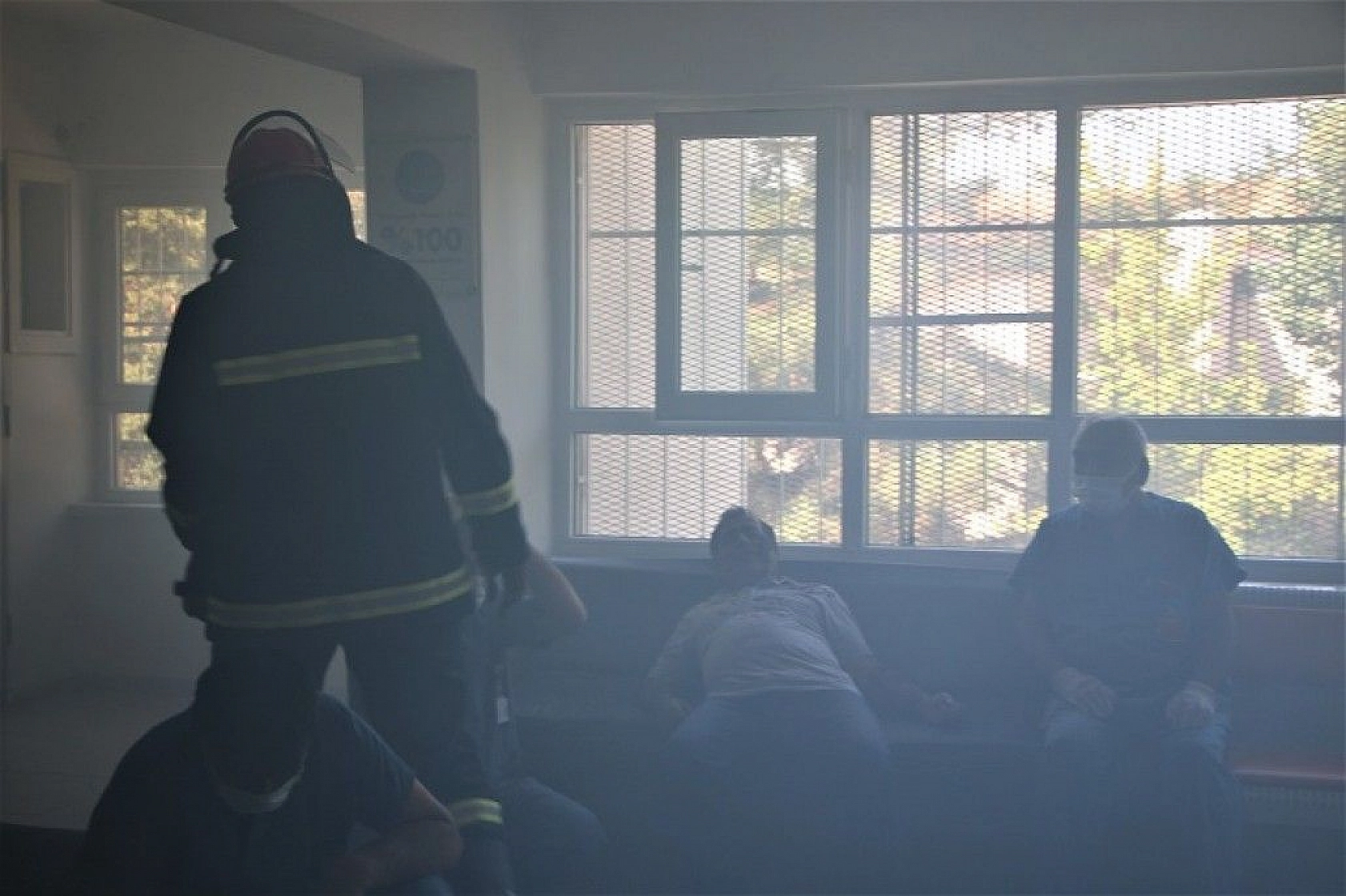 Elazığ'da deprem ve yangın tatbikatı nefes kesti