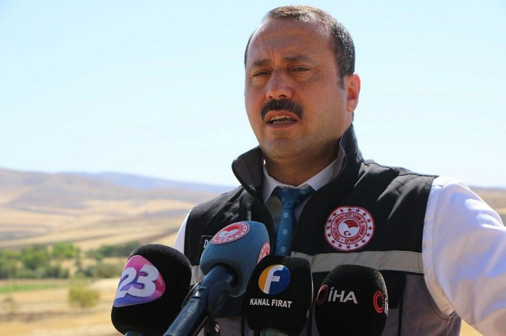 Kurutmalık domateslerle ay yıldızlı Türkiye haritası oluşturuldu