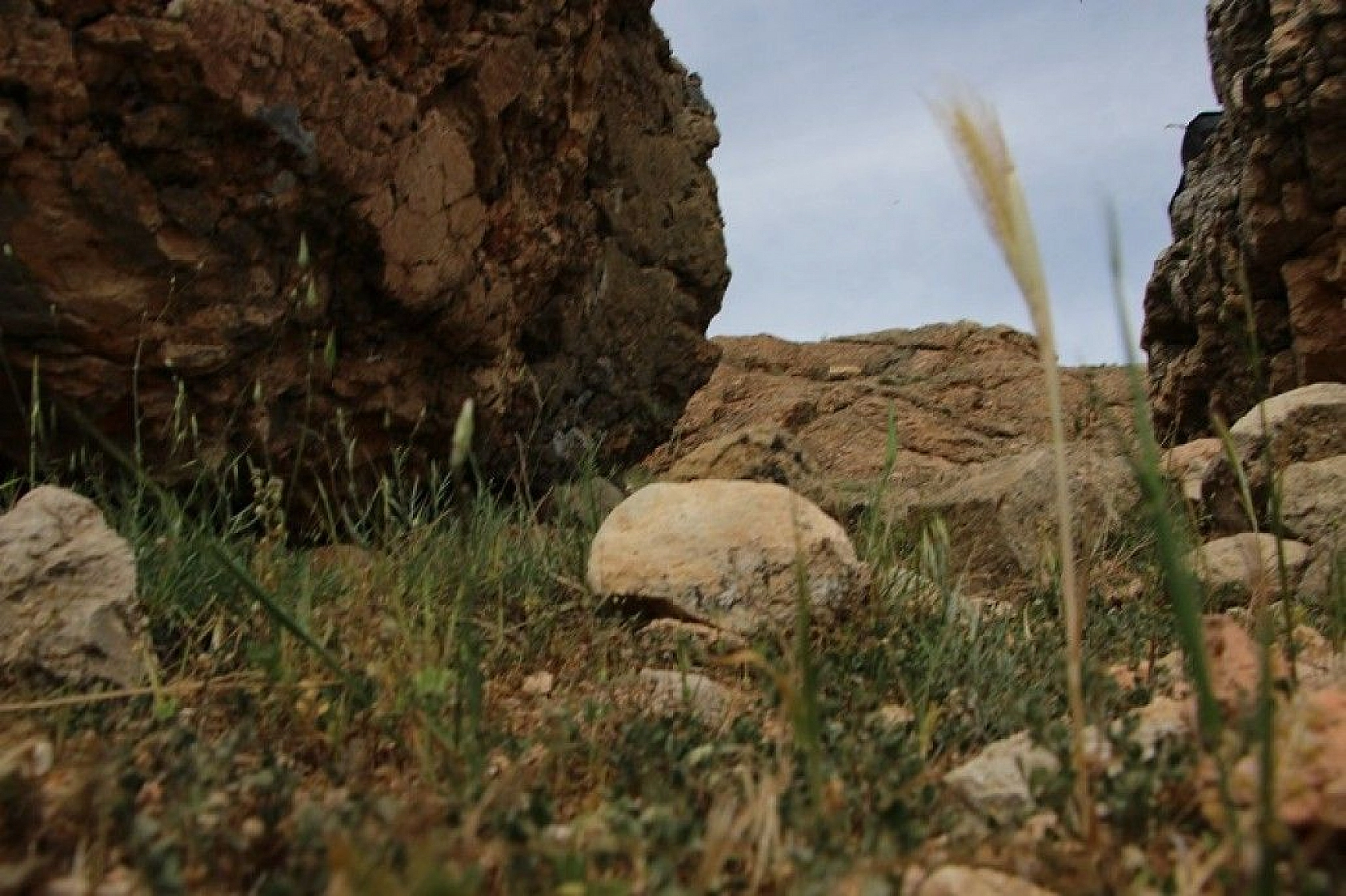 Urartular dönemine ait Tanrıverdi Kalesi ilk günkü ihtişamını koruyor