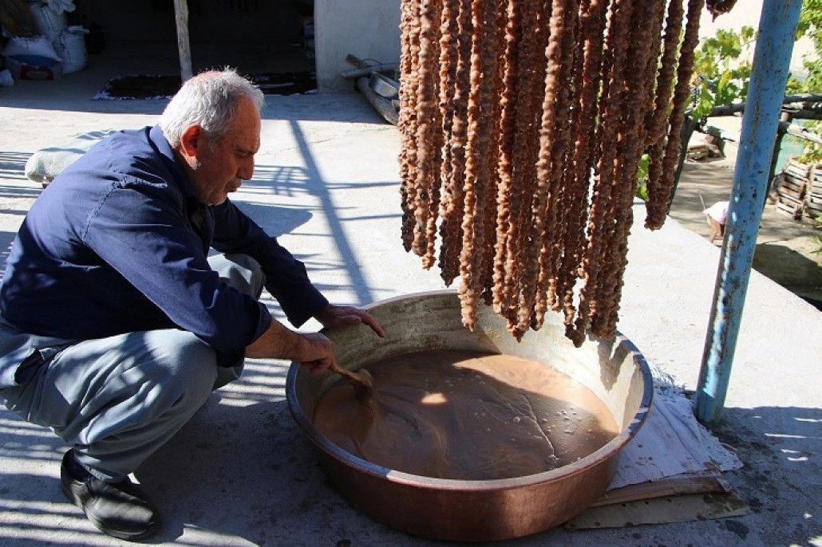 Elazığ'ın vazgeçilmez tescilli lezzeti 'Orcik' için mesai başladı
