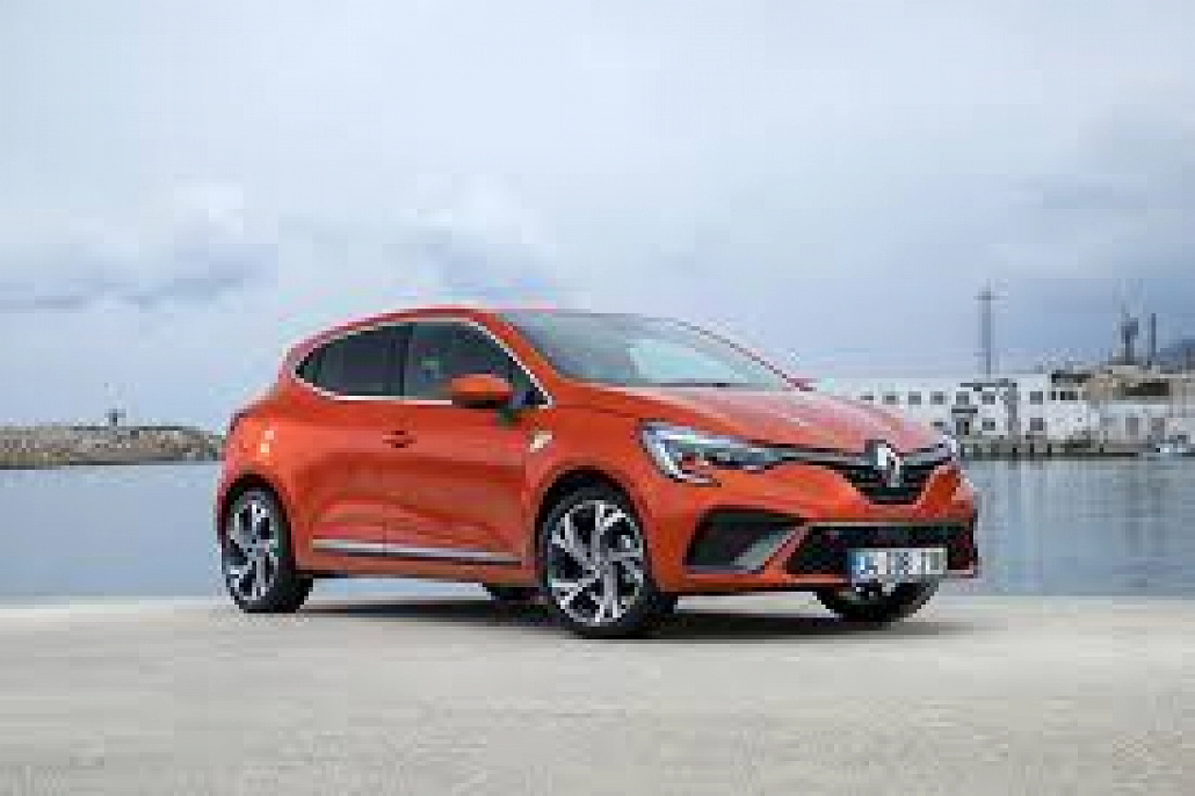 Renault'tan şaşırtıcı kampanya! O modelde sıfır faiz ve büyük indirim