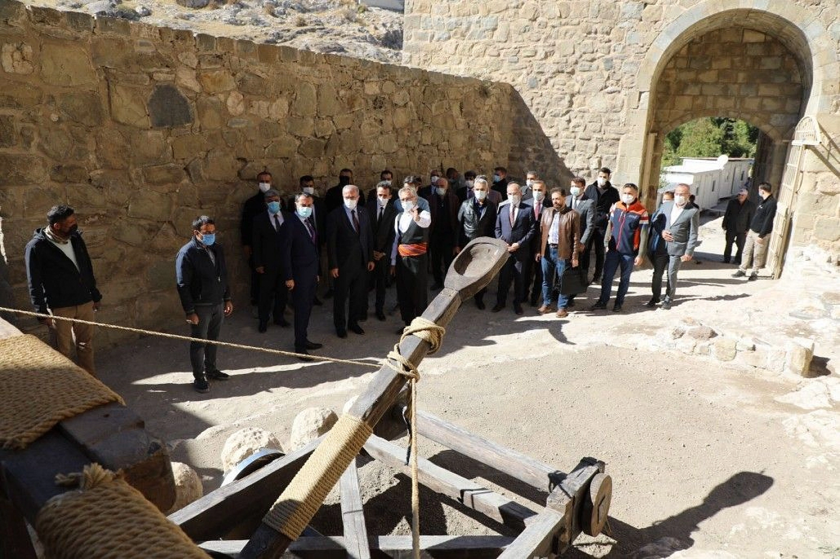 Harput Kalesinde zindan, kürsübaşı ve kutsal alan ziyarete açıldı