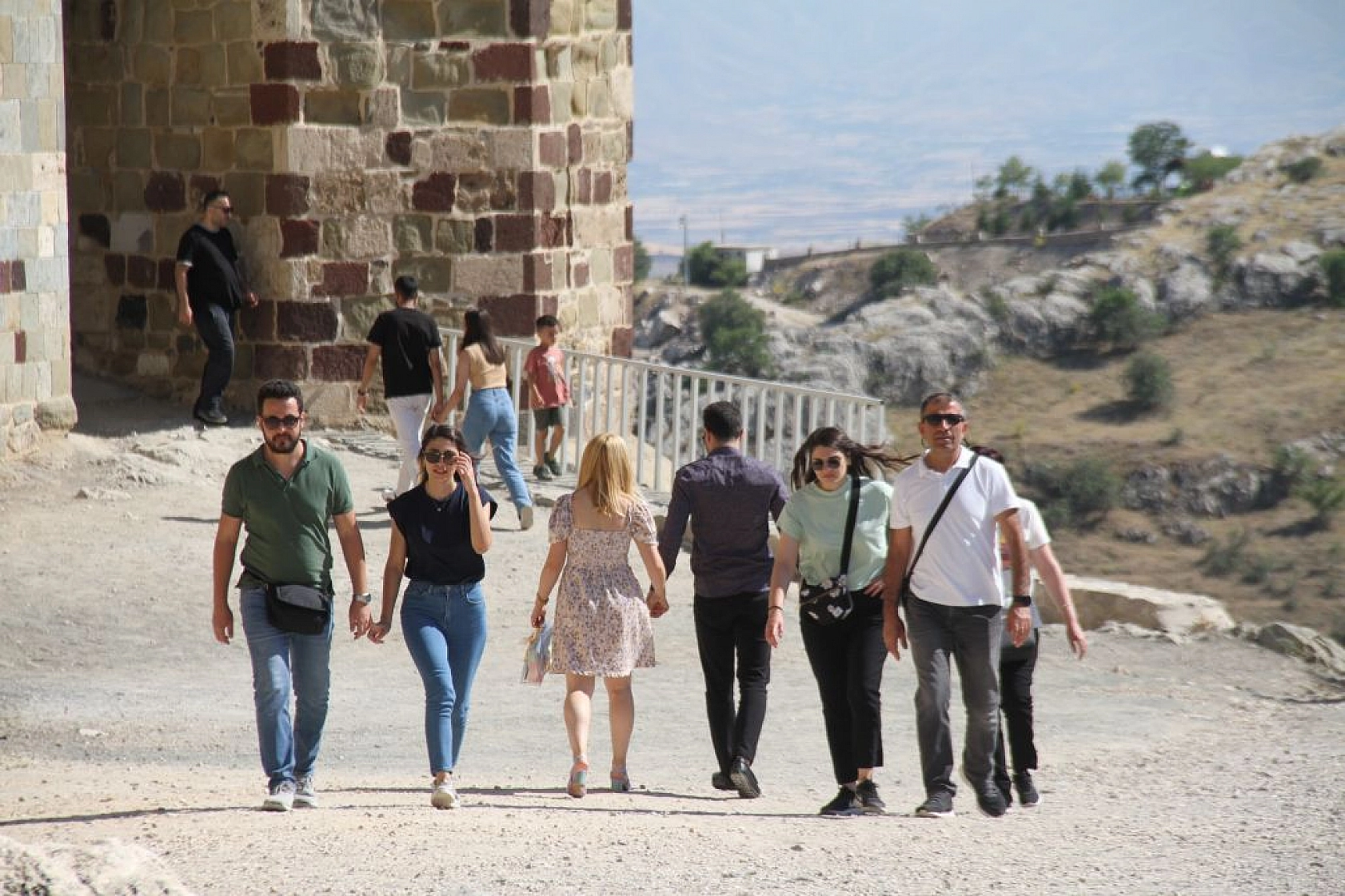 Elazığ'ın turizme açılan kapısı Harput'a ziyaretçi akını