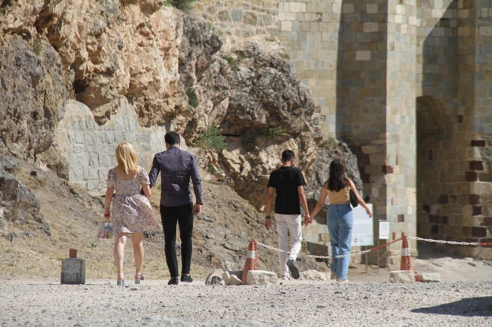 Elazığ'ın turizme açılan kapısı Harput'a ziyaretçi akını