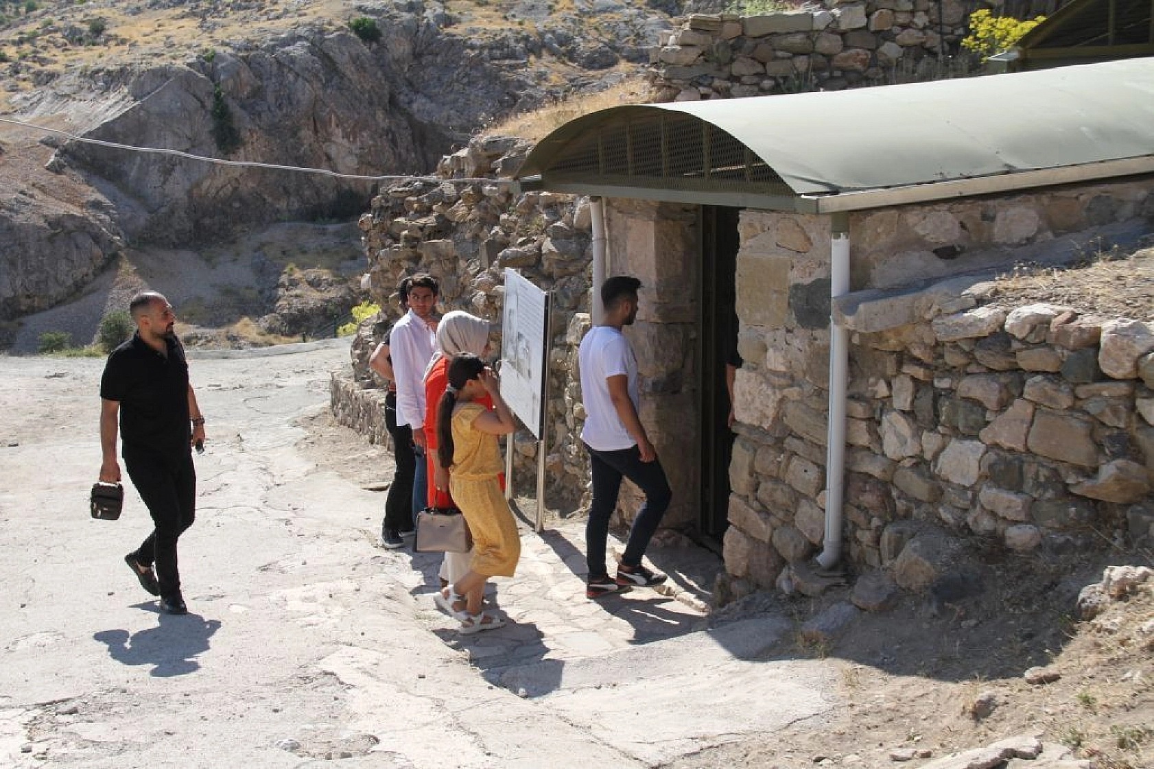 Elazığ'ın turizme açılan kapısı Harput'a ziyaretçi akını