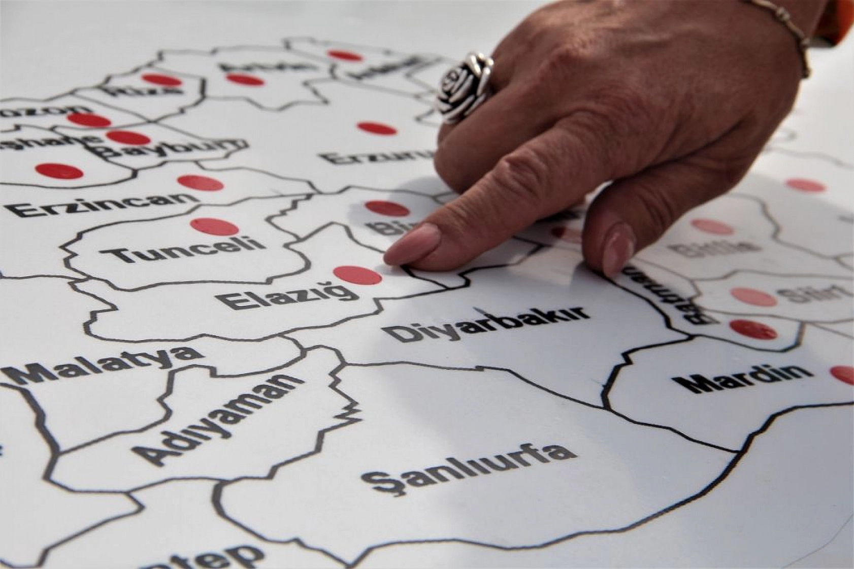 Elektrikli aracıyla İsviçre'den yola çıktı, 23 günde 46 il gezdi