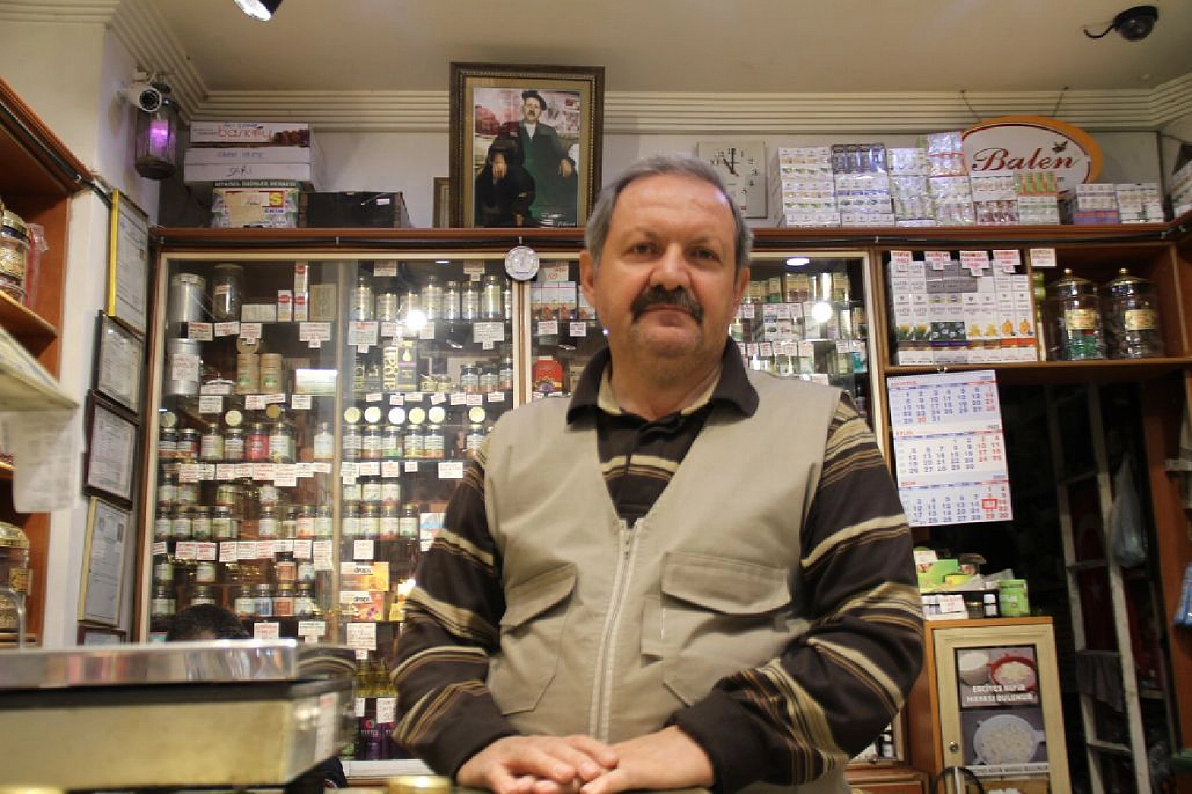 Bu aile 3 kuşaktır Elazığ'a şifa dağıtıyor