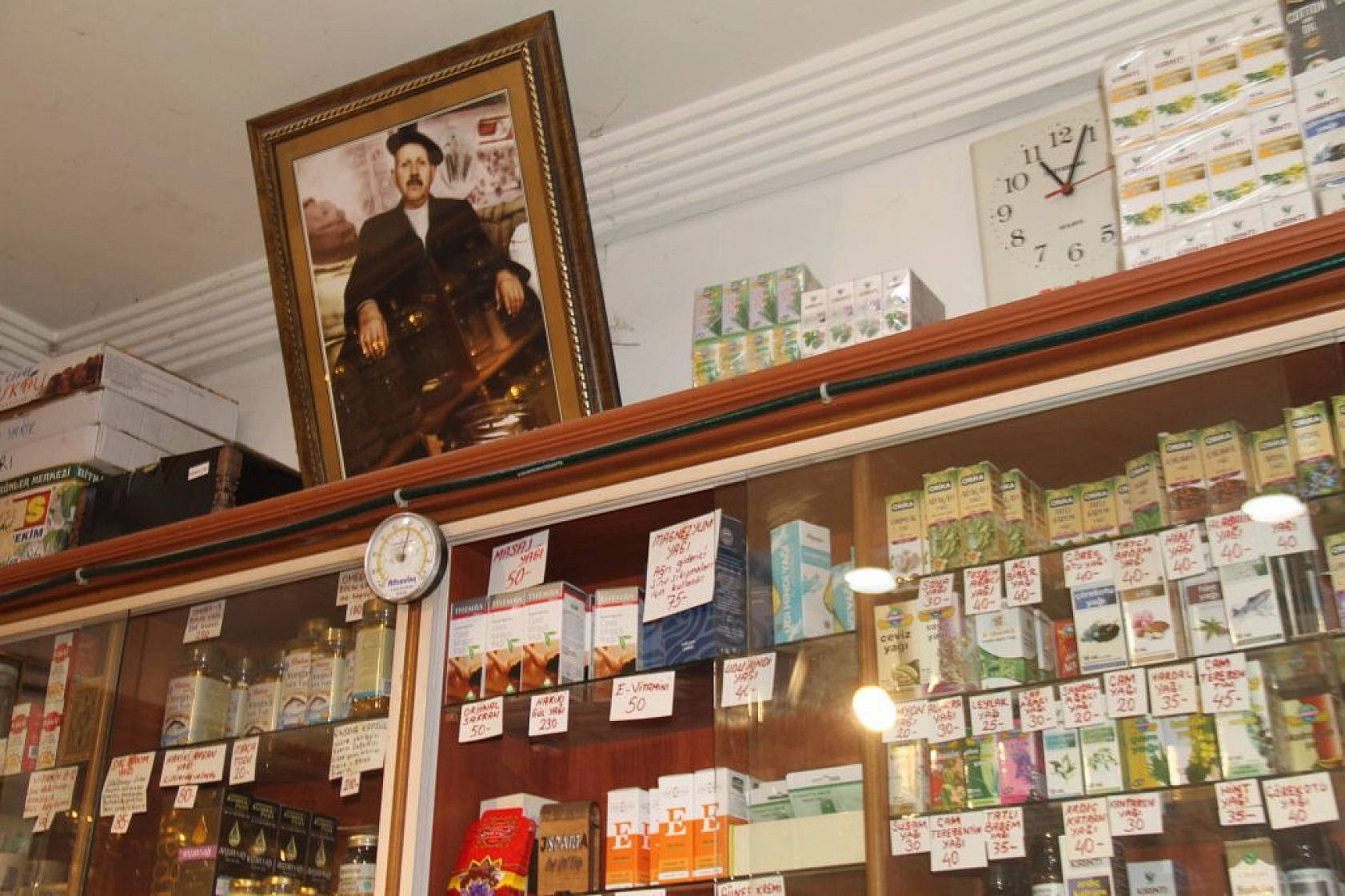 Bu aile 3 kuşaktır Elazığ'a şifa dağıtıyor