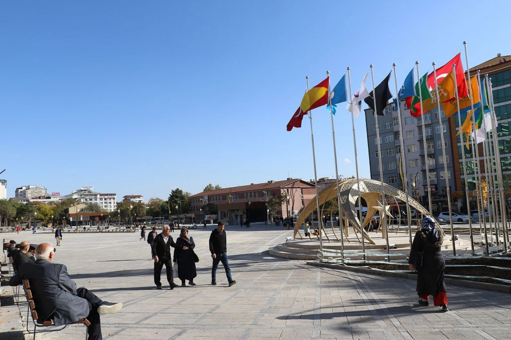 Cumhuriyet Meydanı Açılış İçin Gün Sayıyor