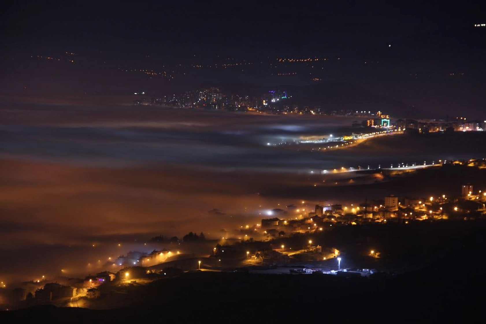 Paris Değil, Elazığ...