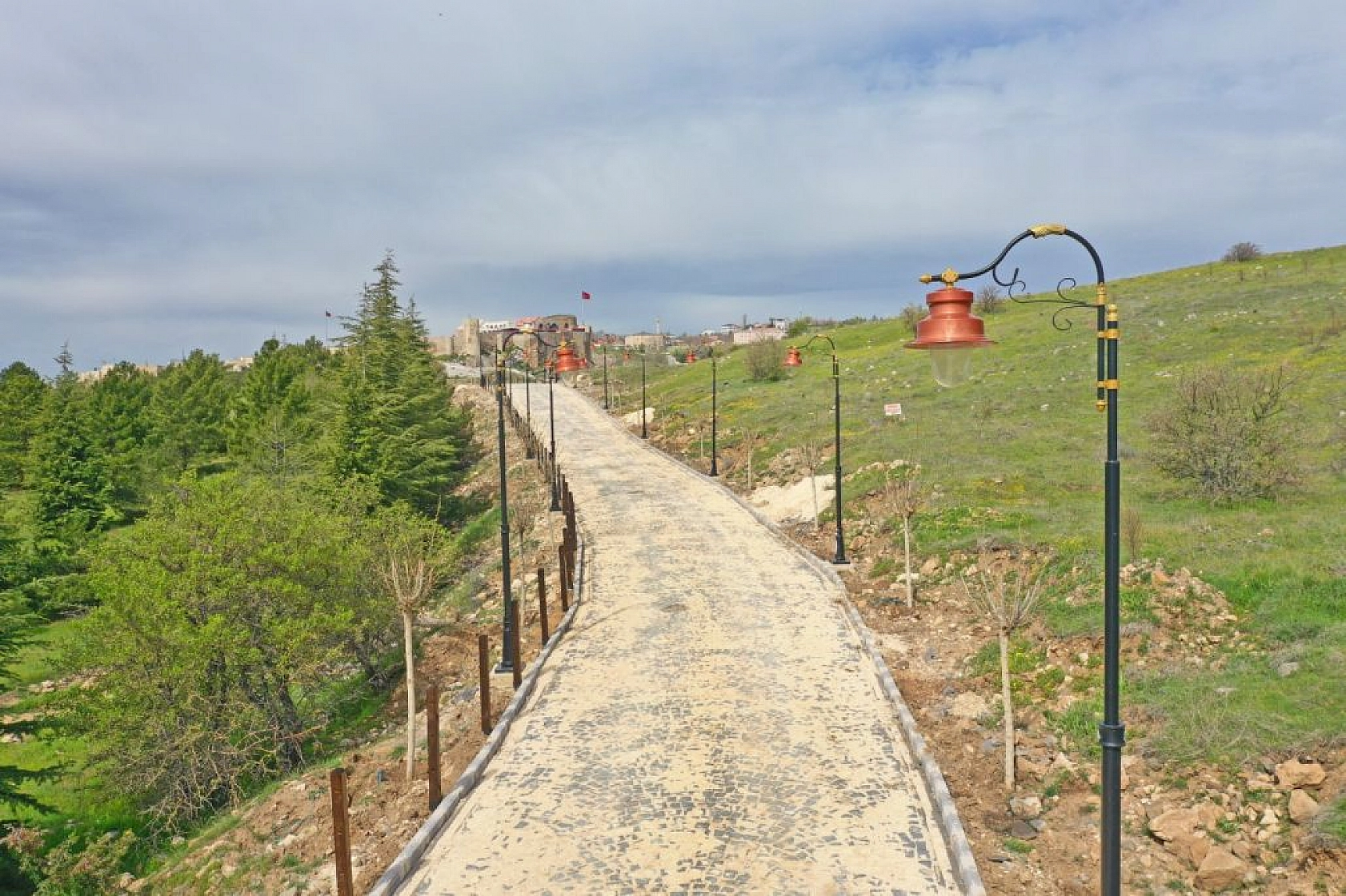 Fotoğraflarla Bir Mega Proje Daha: Türkiye'nin En Güzel Yürüyüş Yollarından Biri Olmaya Aday...