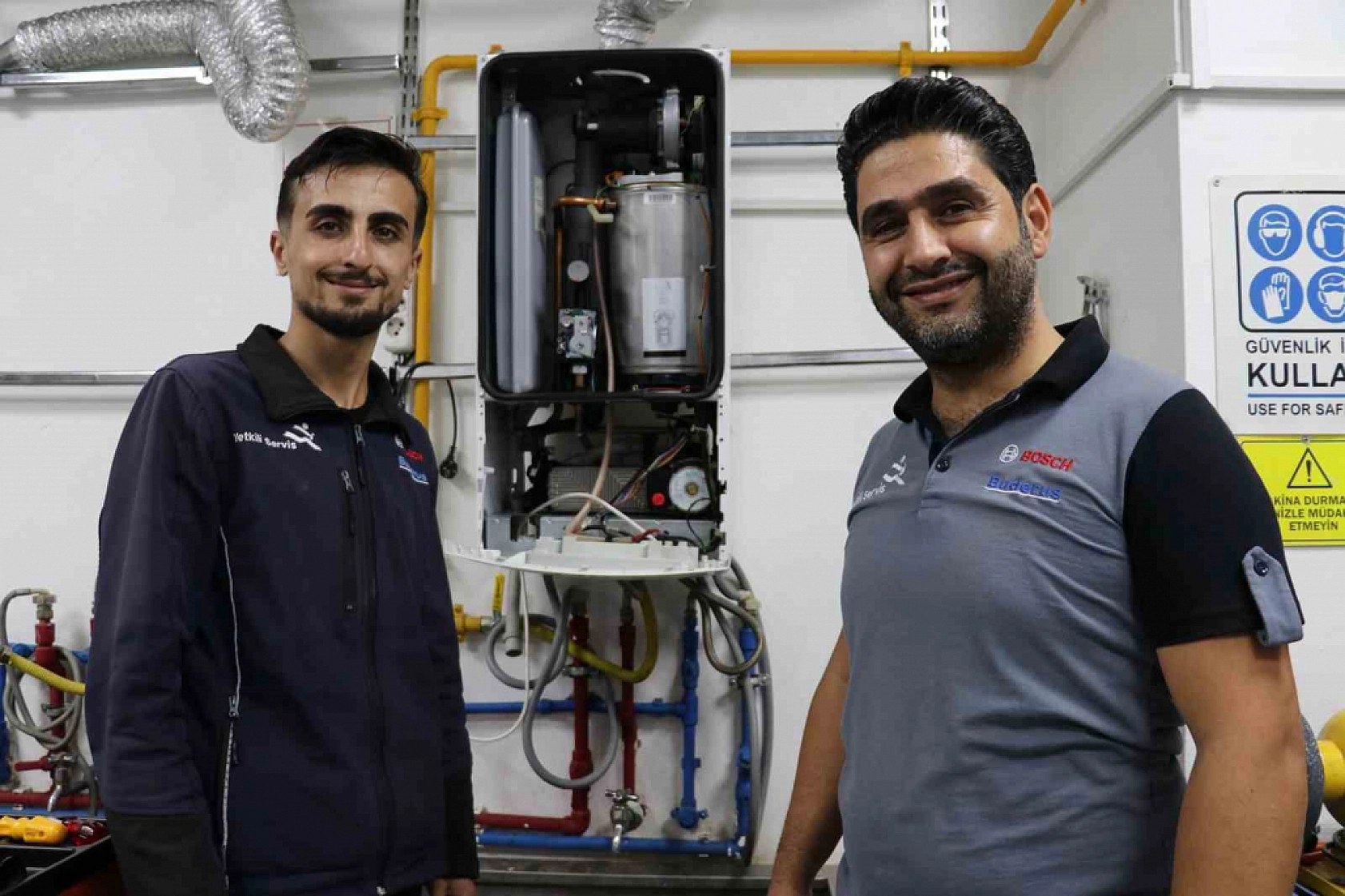 Elazığ'da Teknik Servis Sorunu Var mı? Kombisi Bozulan Kızın Flood'u Medyada Neden Gündem Oldu?