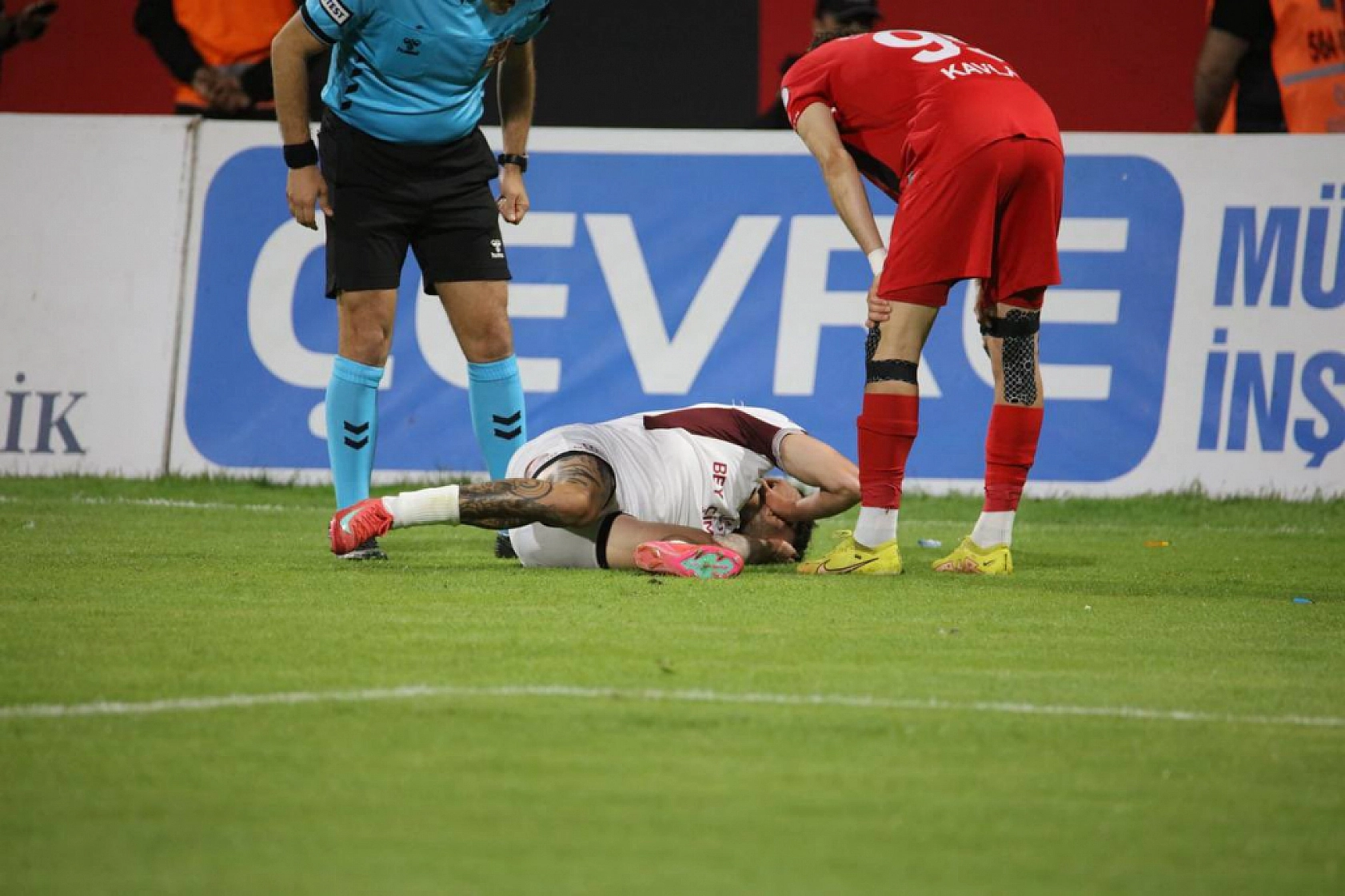 Futbol'da Kara Gece!